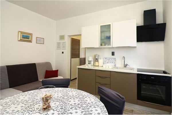 Apartment A2, for 3 persons
