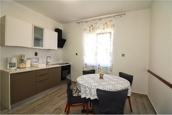 Apartment A2, for 3 persons