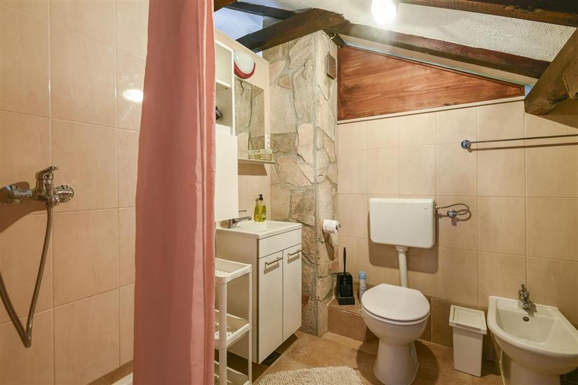 Apartment A4, for 4 persons