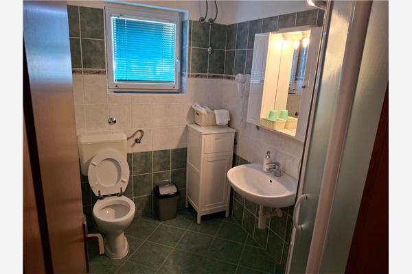 Apartment A1, for 5 persons