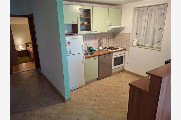 Apartment A1, for 5 persons