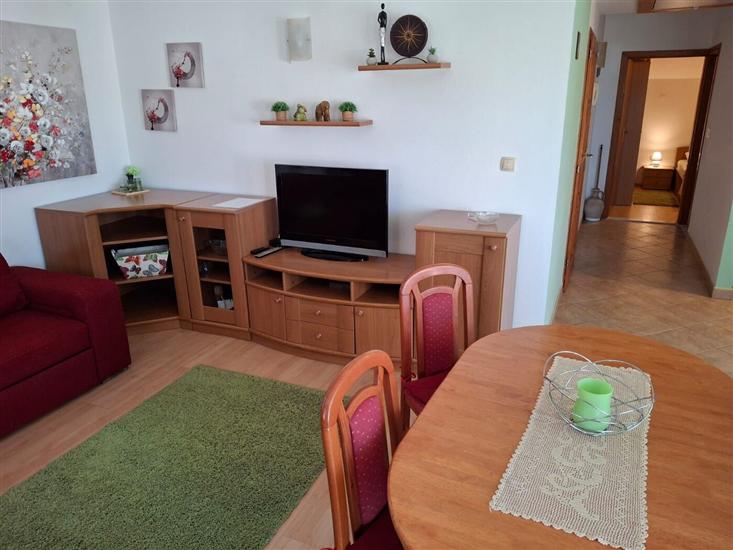Apartment A1, for 5 persons