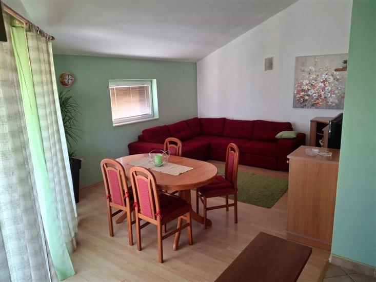 Apartment A1, for 5 persons