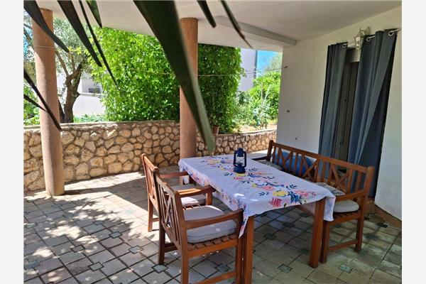 Apartment A3, for 5 persons