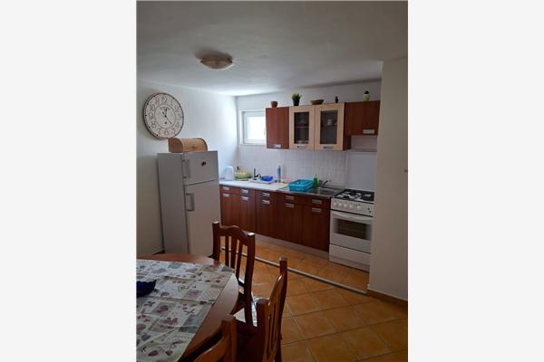 Apartment A3, for 5 persons