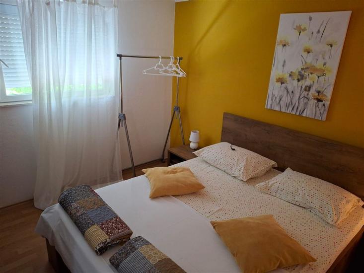 Apartment A3, for 5 persons