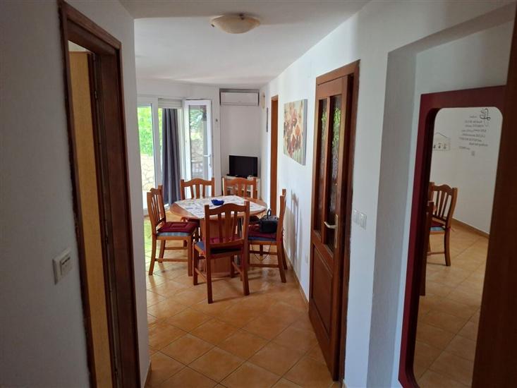 Apartment A3, for 5 persons