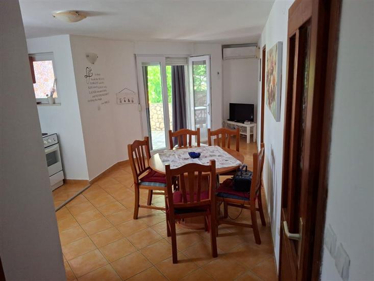 Apartment A3, for 5 persons