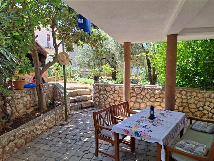 Apartment A3, for 5 persons