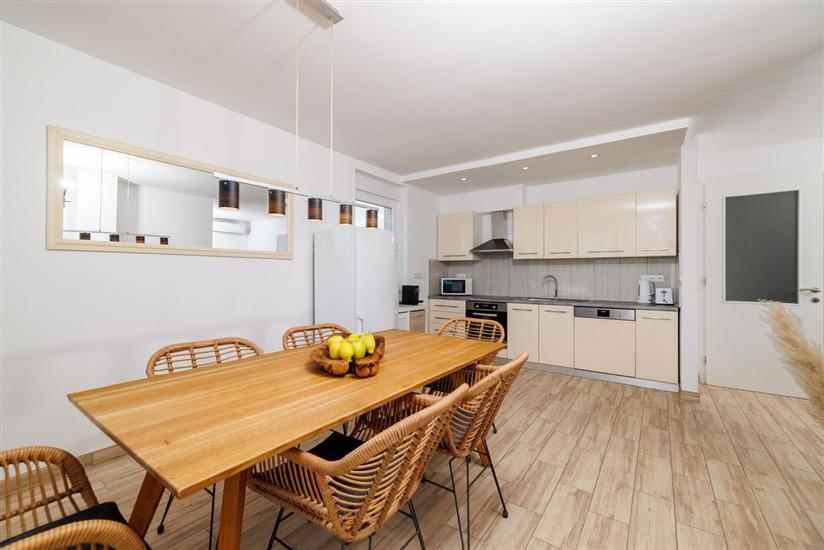 Apartment A1, for 8 persons