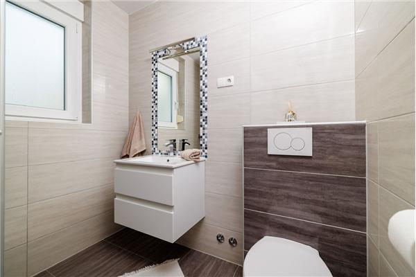 Apartment A1, for 8 persons