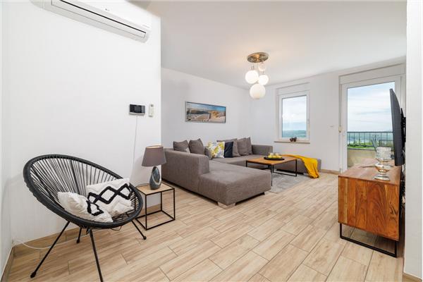 Apartment A1, for 8 persons