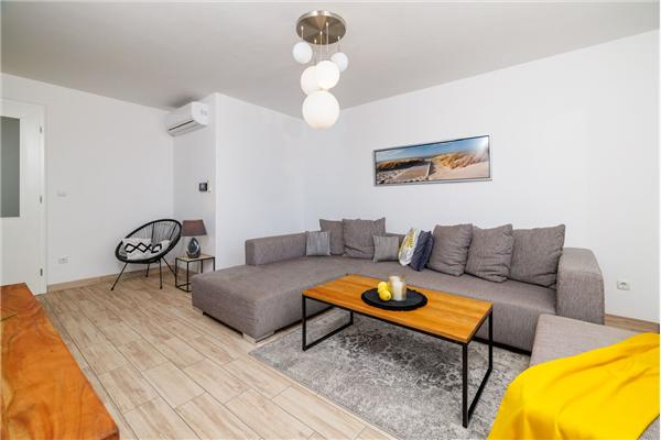 Apartment A1, for 8 persons
