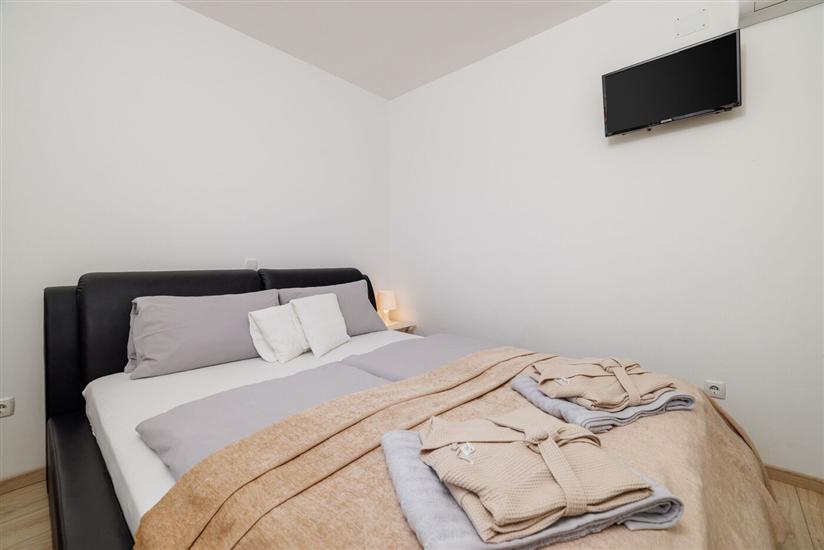 Apartment A1, for 8 persons