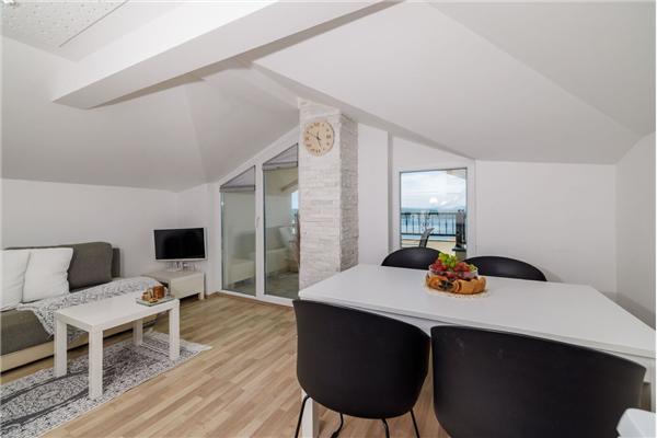 Apartment A2, for 4 persons