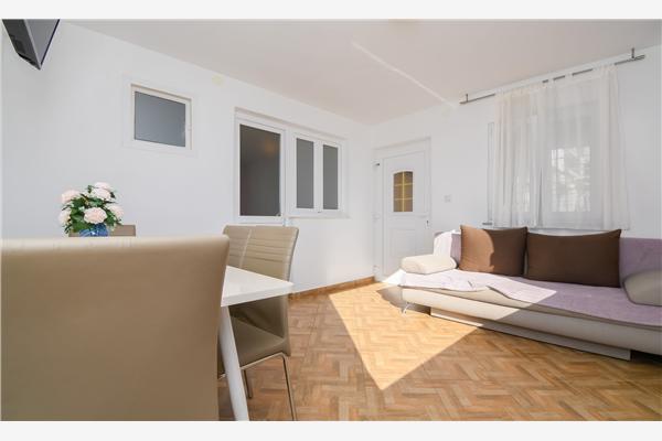 Apartment A5, for 3 persons