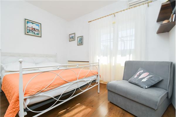 Apartment A1, for 3 persons