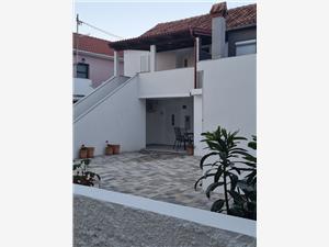 House Dalmatika Zaton Zaton, Size 80.00 m2, Airline distance to town centre 100 m