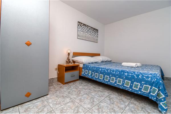 Apartment A4, for 3 persons