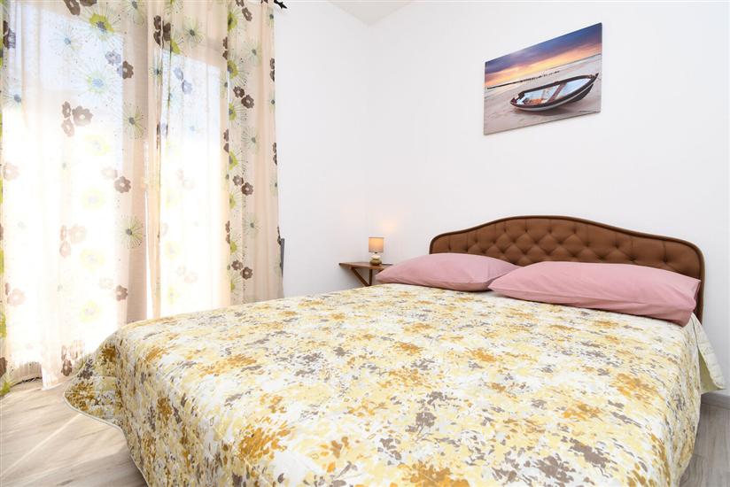 Apartment A3, for 6 persons