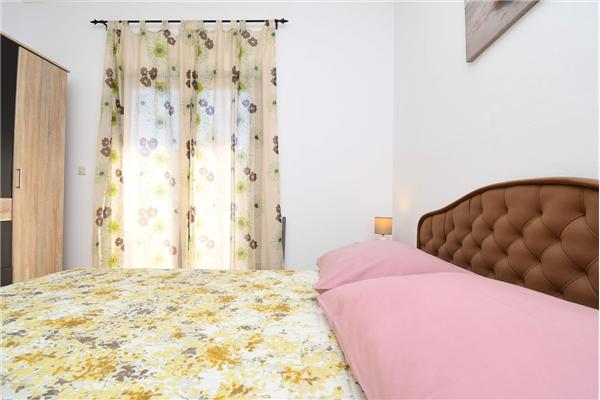 Apartment A3, for 6 persons