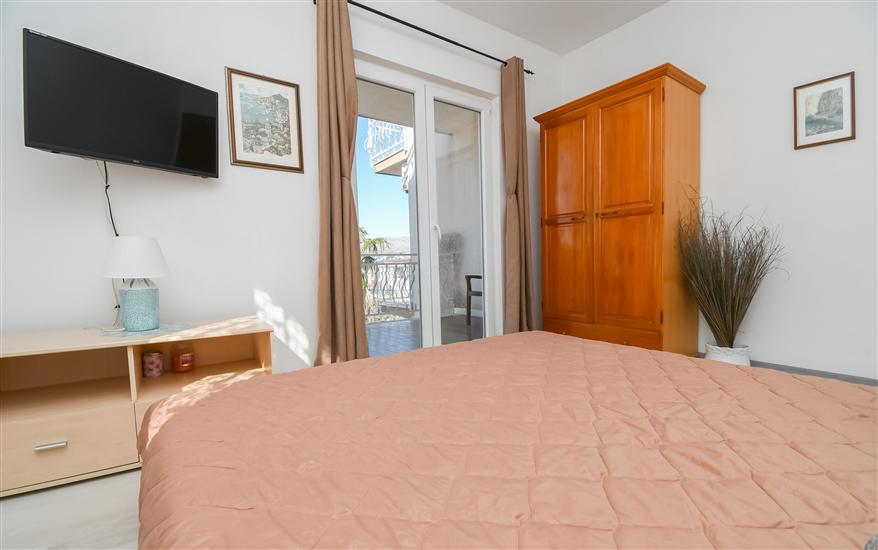 Apartment A3, for 6 persons