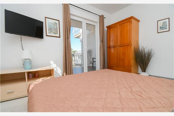 Apartment A3, for 6 persons