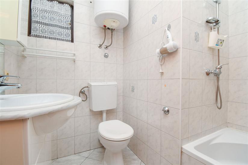 Apartment A6, for 4 persons