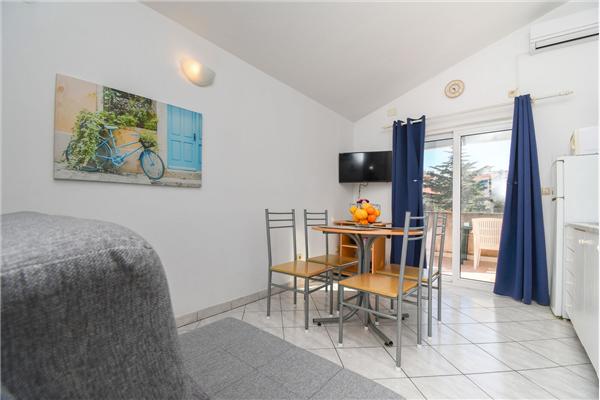 Apartment A6, for 4 persons