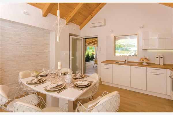 House K1, for 8 persons