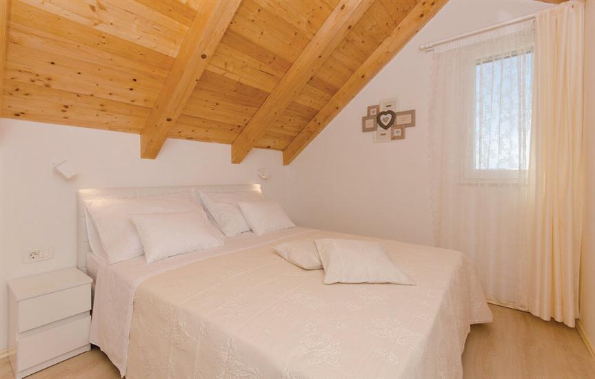 House K1, for 8 persons