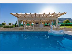 Villa Malo Seget Donji, Size 83.00 m2, Accommodation with pool, Airline distance to town centre 500 m