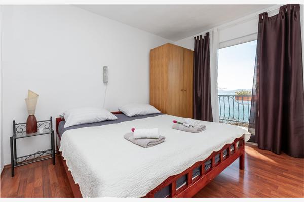 Apartment A5, for 11 persons