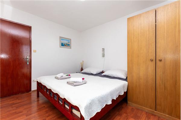 Apartment A5, for 11 persons