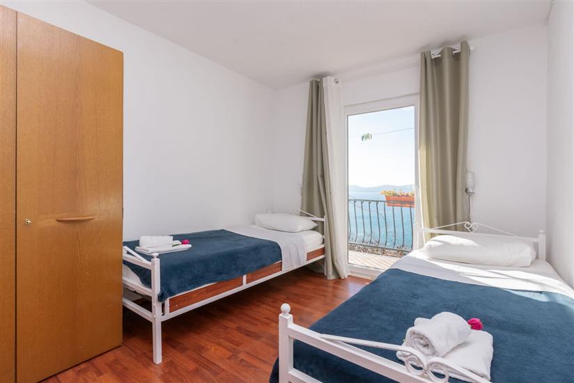 Apartment A5, for 11 persons