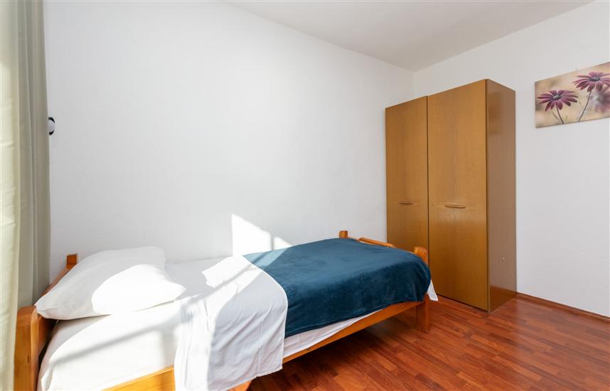 Apartment A5, for 11 persons