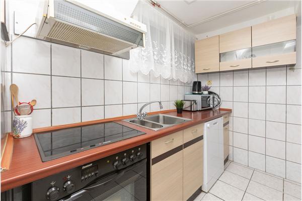 Apartment A5, for 11 persons