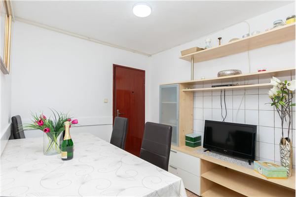 Apartment A5, for 11 persons