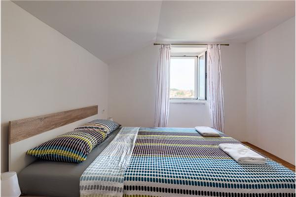 Apartment A2, for 6 persons