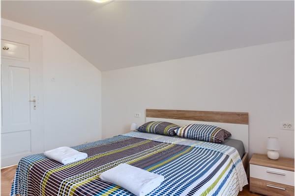 Apartment A2, for 6 persons