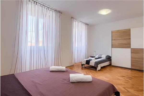 Apartment A2, for 6 persons