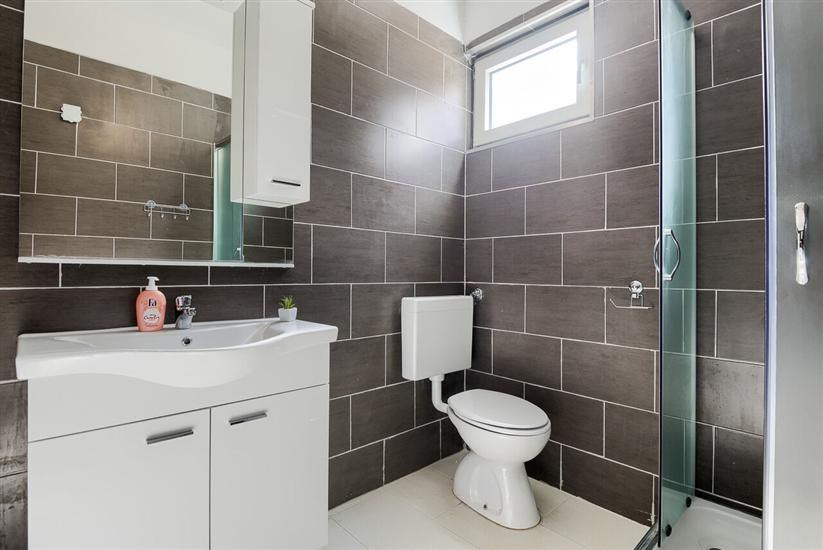 Apartment A2, for 6 persons