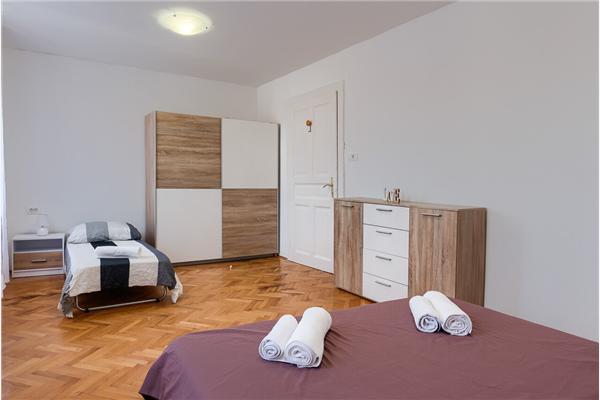 Apartment A2, for 6 persons