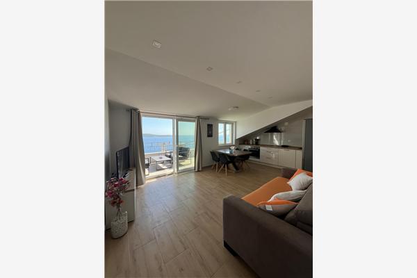 Apartment A4, for 6 persons