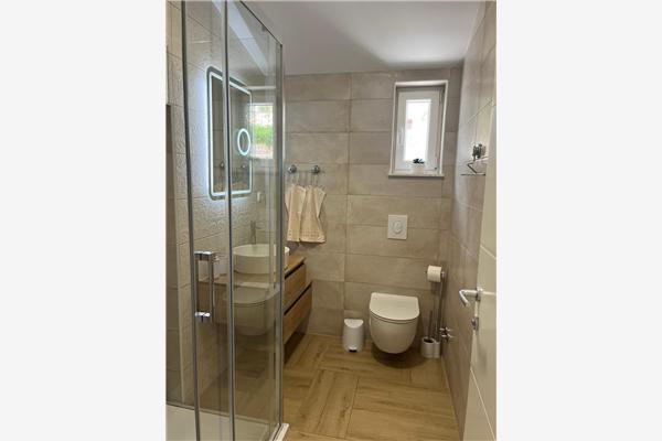 Apartment A4, for 6 persons