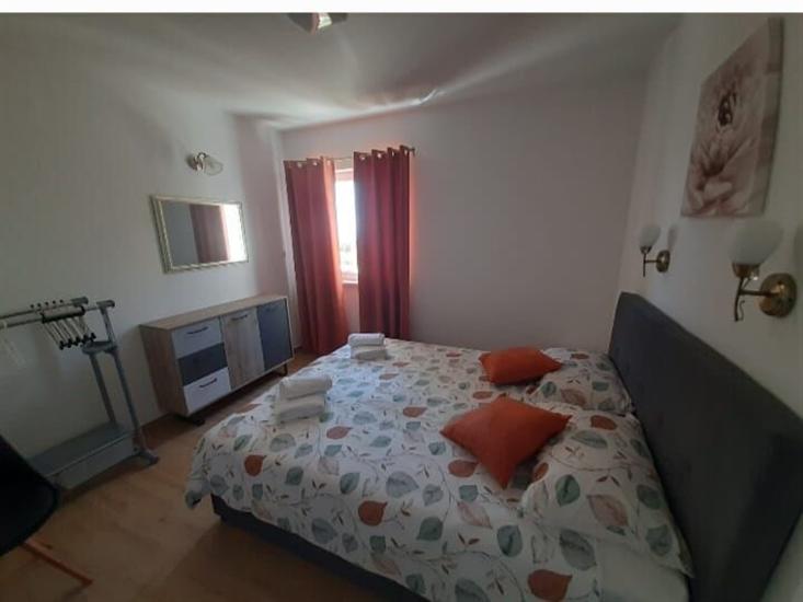 Apartment A4, for 6 persons