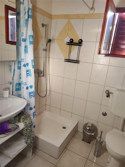 Apartment A6, for 6 persons