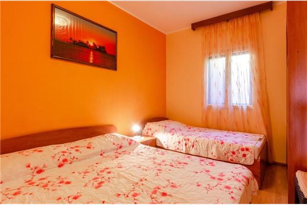 House K1, for 9 persons