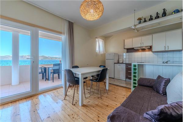 Apartment A1, for 6 persons