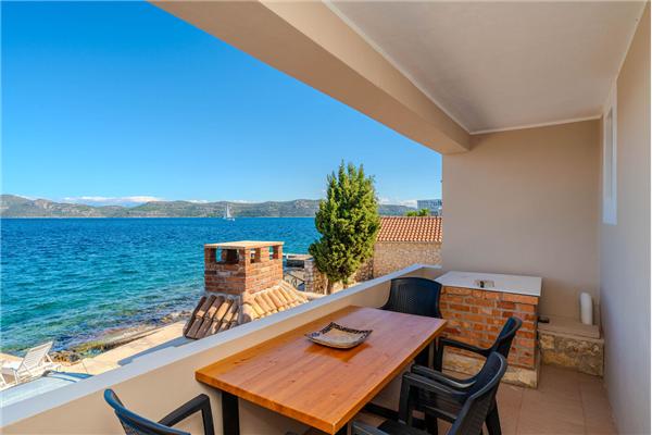 Apartment A1, for 6 persons